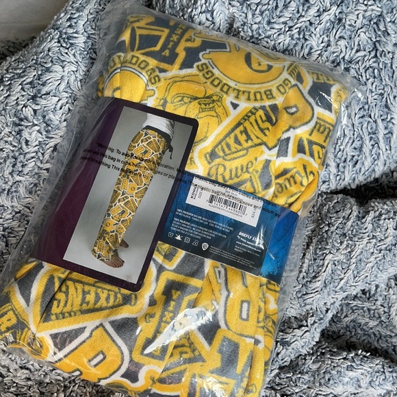 riverdale pants - Picture 3 of 4